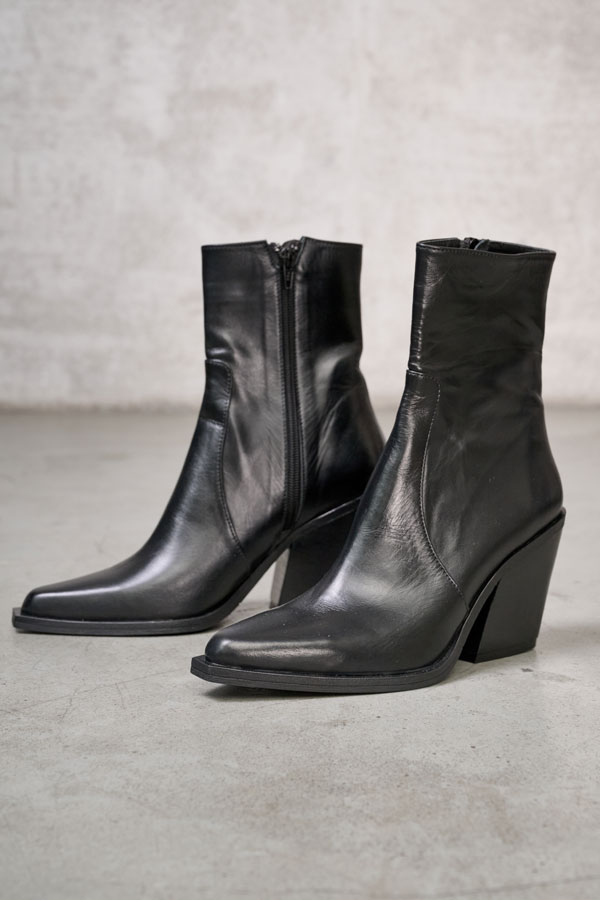 КАЗАКИ НА МОЛНИИ, ЦВЕТ ЧЕРНЫЙ КАЗАКИ НА МОЛНИИ, ЦВЕТ ЧЕРНЫЙ