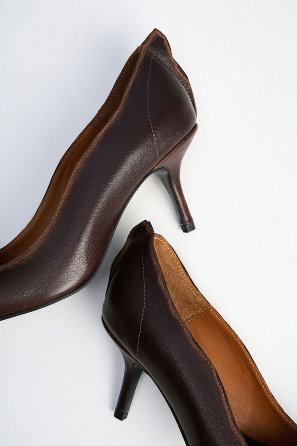 ТУФЛИ ИЗ ВИНТАЖНОЙ КОЖИ БЕЗ БАНТА, ЦВЕТ КОРИЧНЕВЫЙ, КАБЛУК 7 СМ ТУФЛИ ИЗ ВИНТАЖНОЙ КОЖИ БЕЗ БАНТА, ЦВЕТ КОРИЧНЕВЫЙ, КАБЛУК 7 СМ